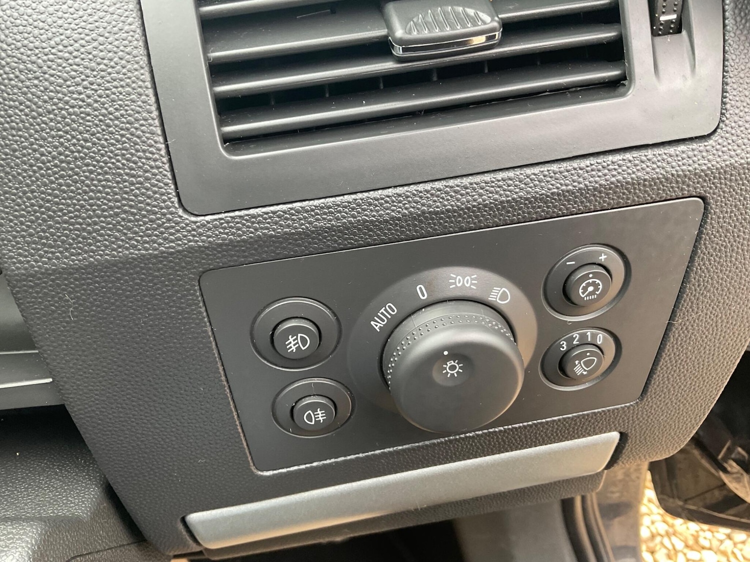 Used Vauxhall Zafira 2013 for sale - 77993141: Photo 11