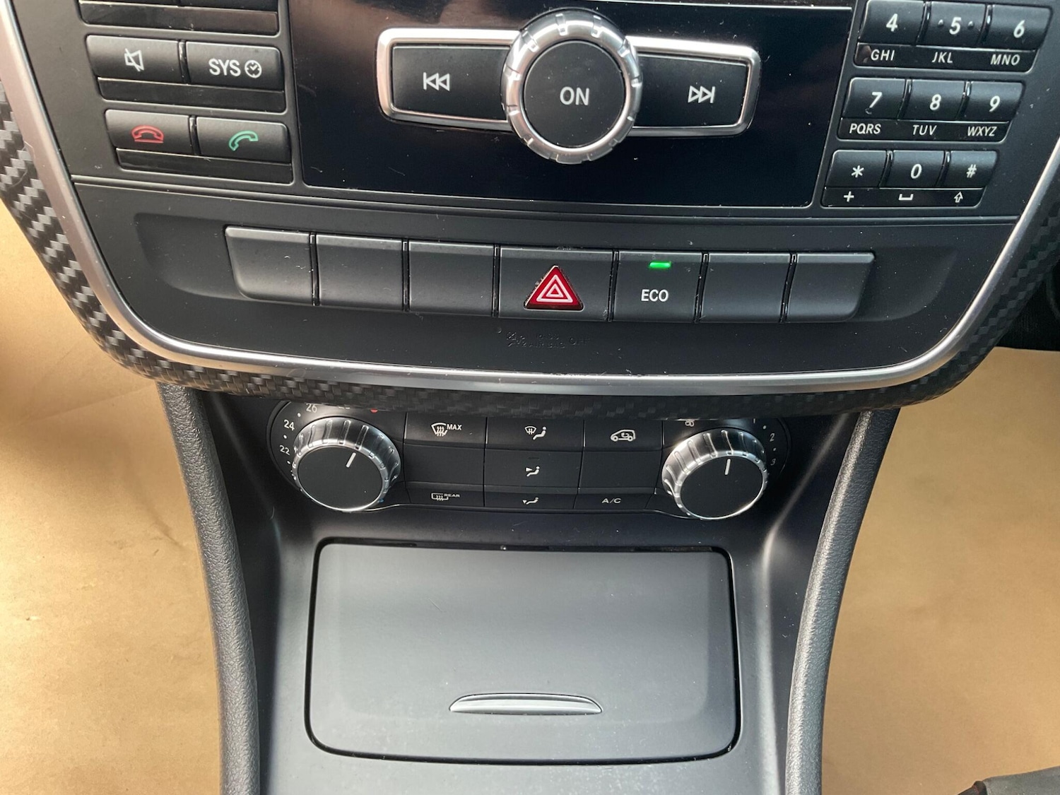 Used Mercedes-Benz A-Class 2014 for sale - 76886269: Photo 20