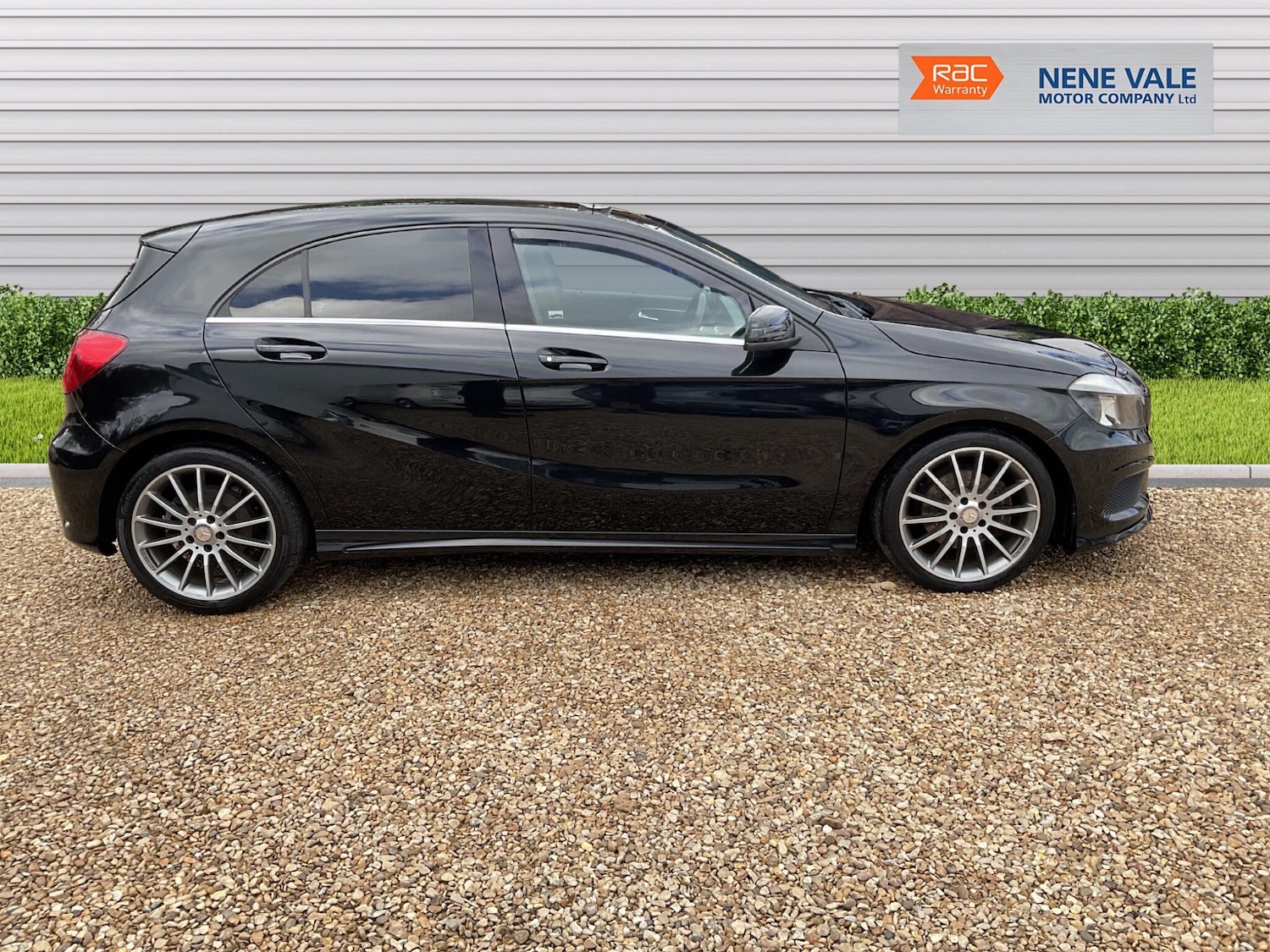 Used Mercedes-Benz A-Class 2014 for sale - 76886269: Photo 8