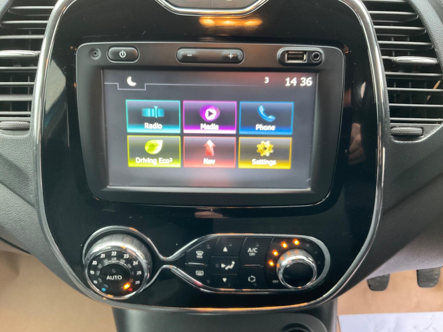 Used Renault Captur 2016 for sale - 77455880: Photo 17