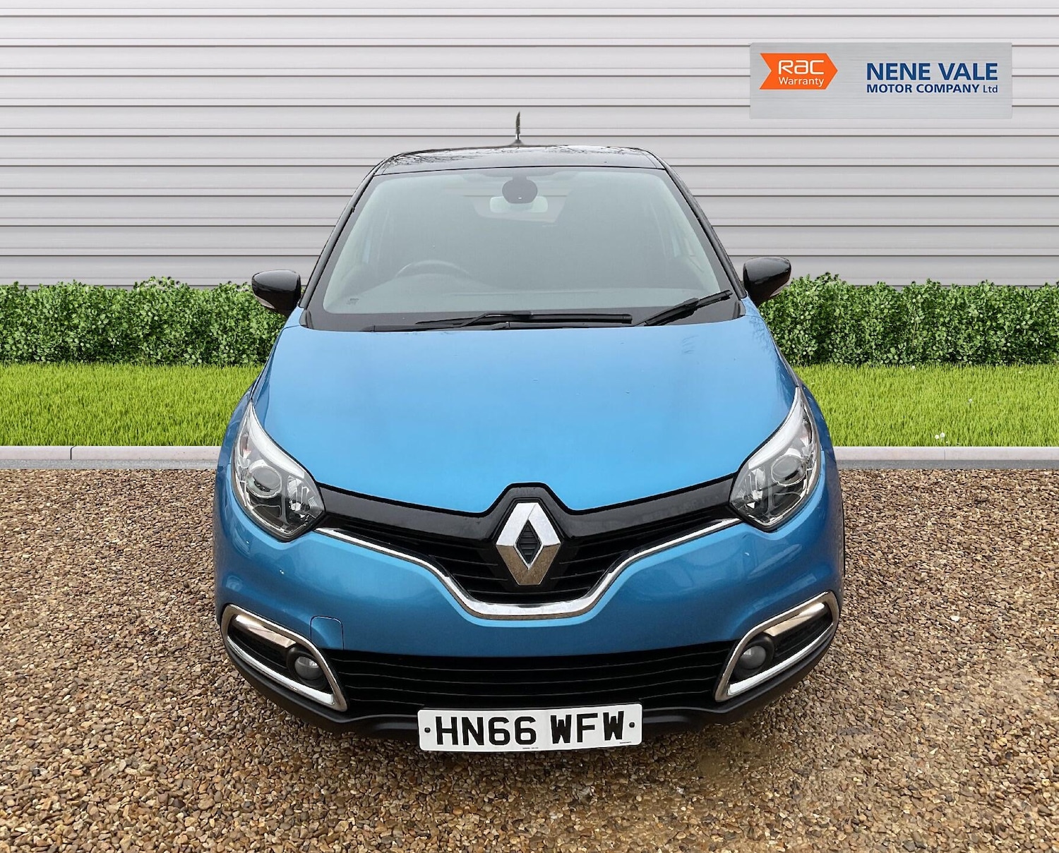 Used Renault Captur 2016 for sale - 77455880: Photo 2