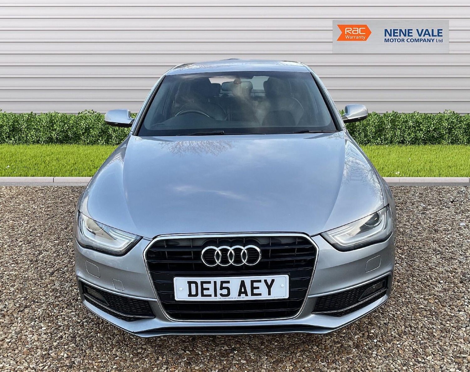 Used Audi A4 2015 for sale - 76886913: Photo 2