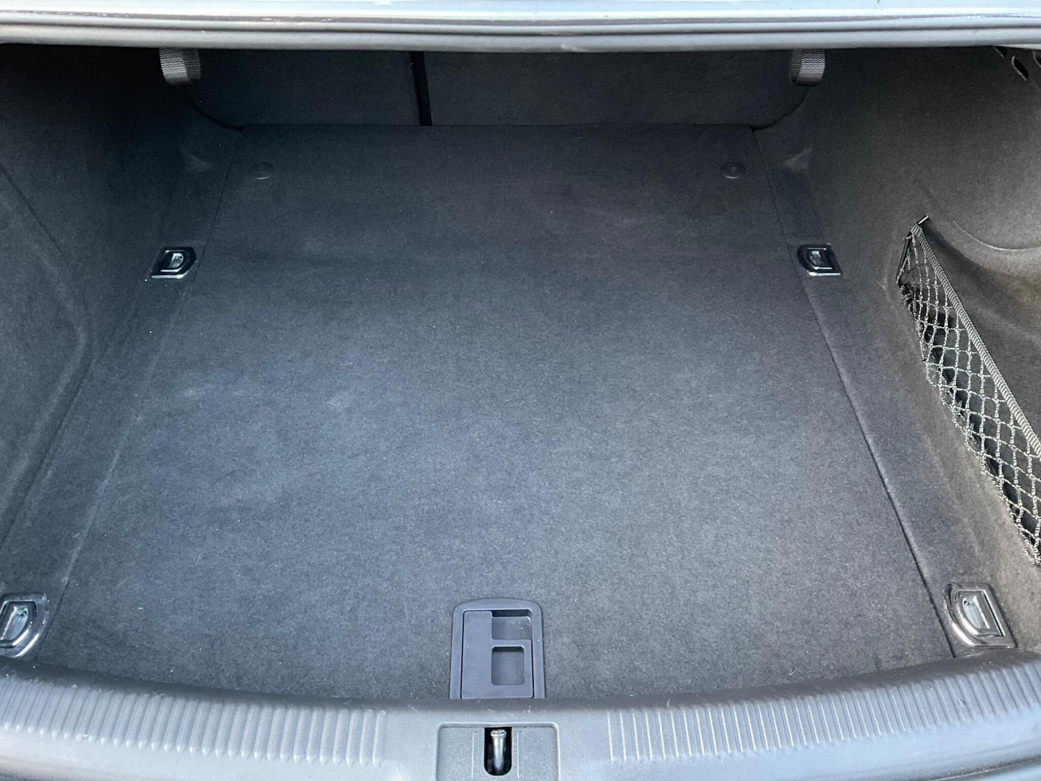 Used Audi A4 2015 for sale - 76886913: Photo 31