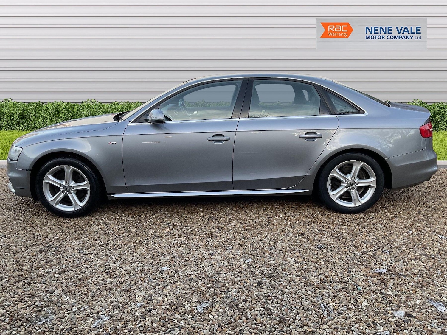 Used Audi A4 2015 for sale - 76886913: Photo 8
