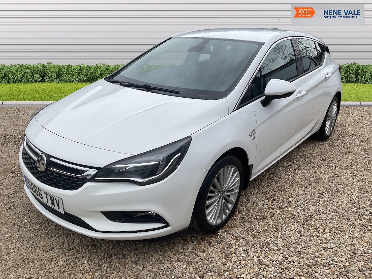 Used Vauxhall Astra 2016 for sale - 78205155: Photo 3