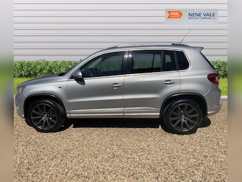 Used Volkswagen Tiguan 2009 for sale - 75915691: Photo