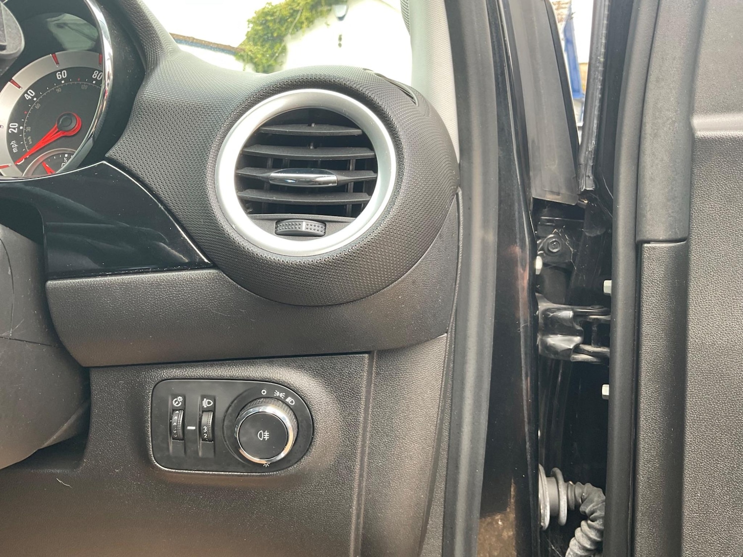 Used Vauxhall ADAM 2017 for sale - 76668122: Photo 9