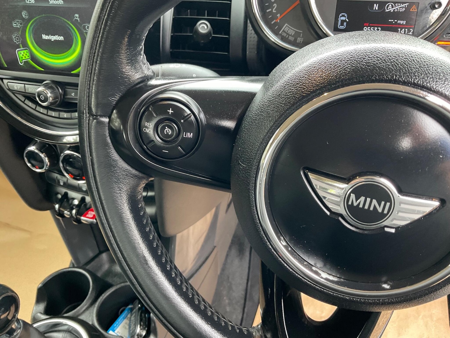 Used MINI Hatch 2015 for sale - 76887027: Photo 16