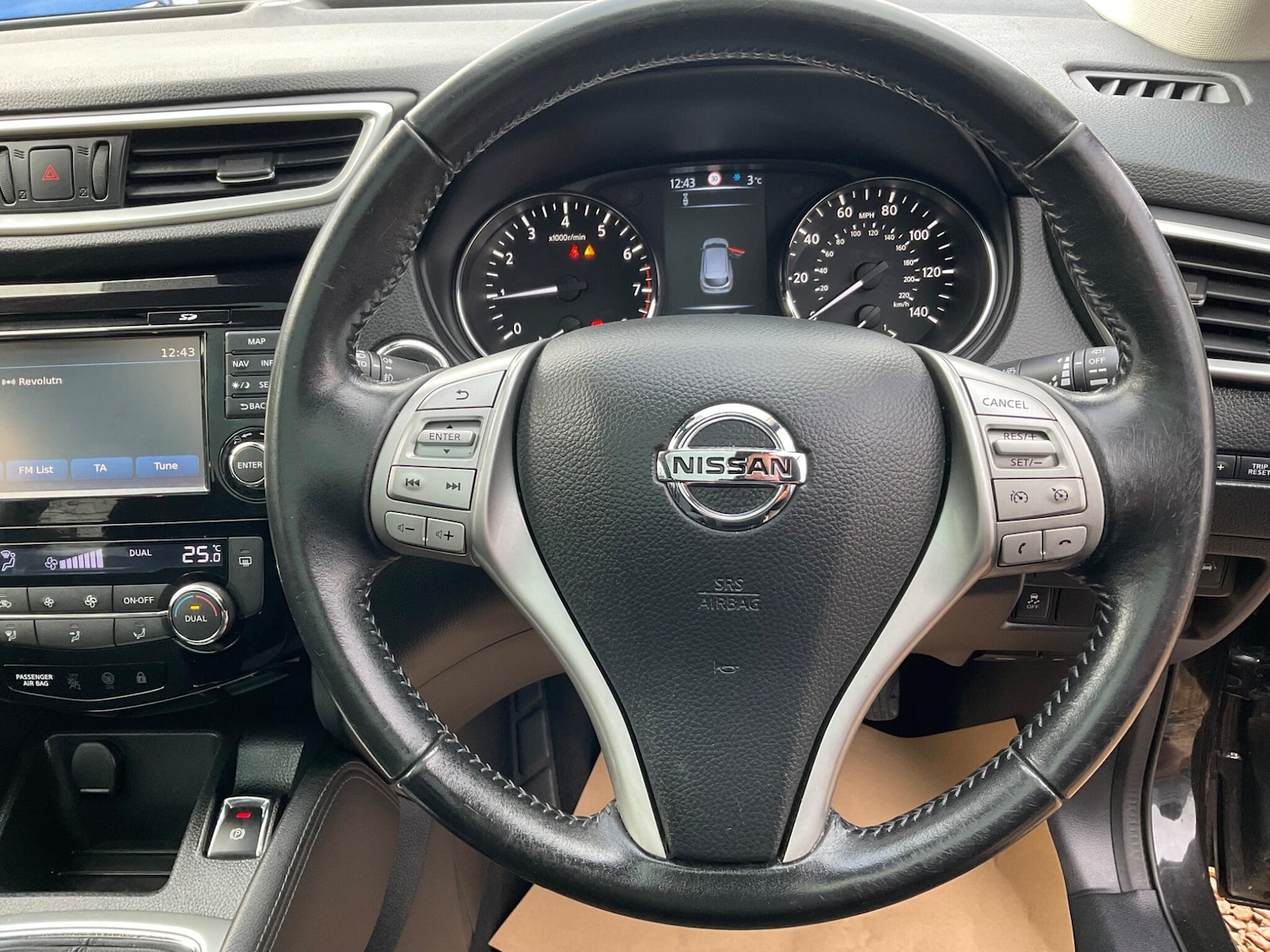 Used Nissan Qashqai 2015 for sale - 76633387: Photo 12