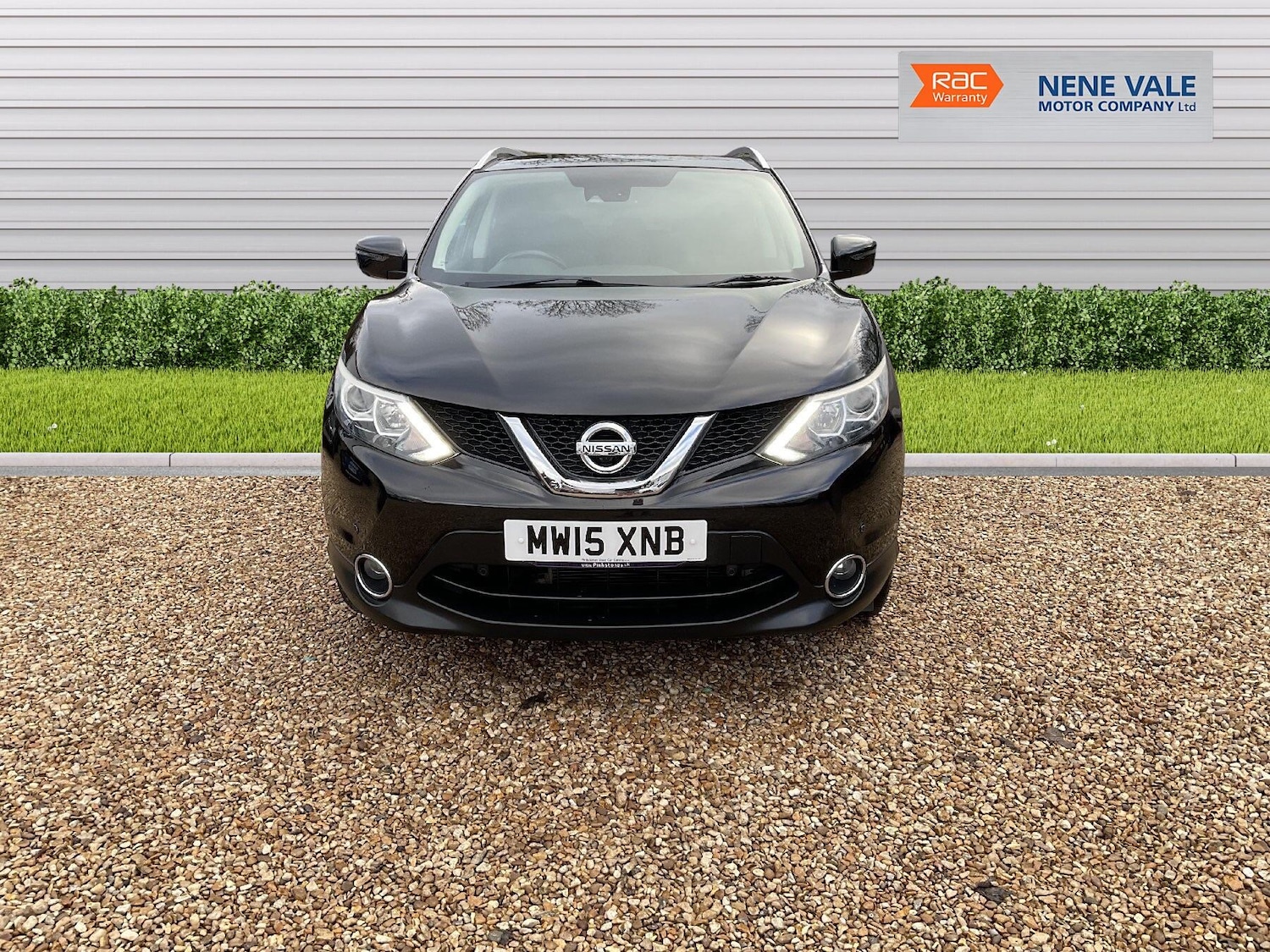 Used Nissan Qashqai 2015 for sale - 76633387: Photo 2