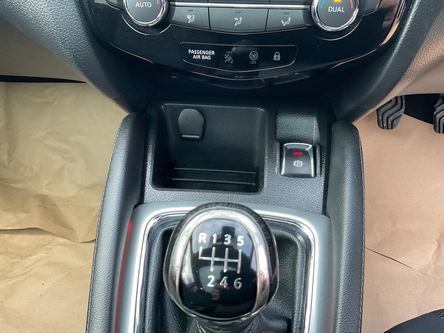 Used Nissan Qashqai 2015 for sale - 76633387: Photo 21