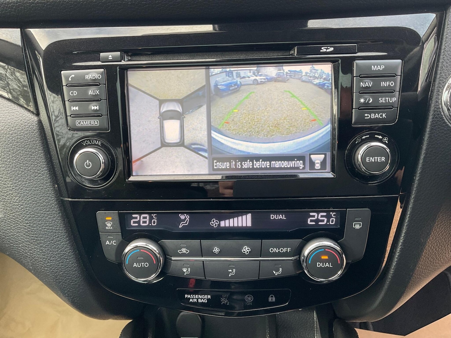 Used Nissan Qashqai 2015 for sale - 76633387: Photo 22