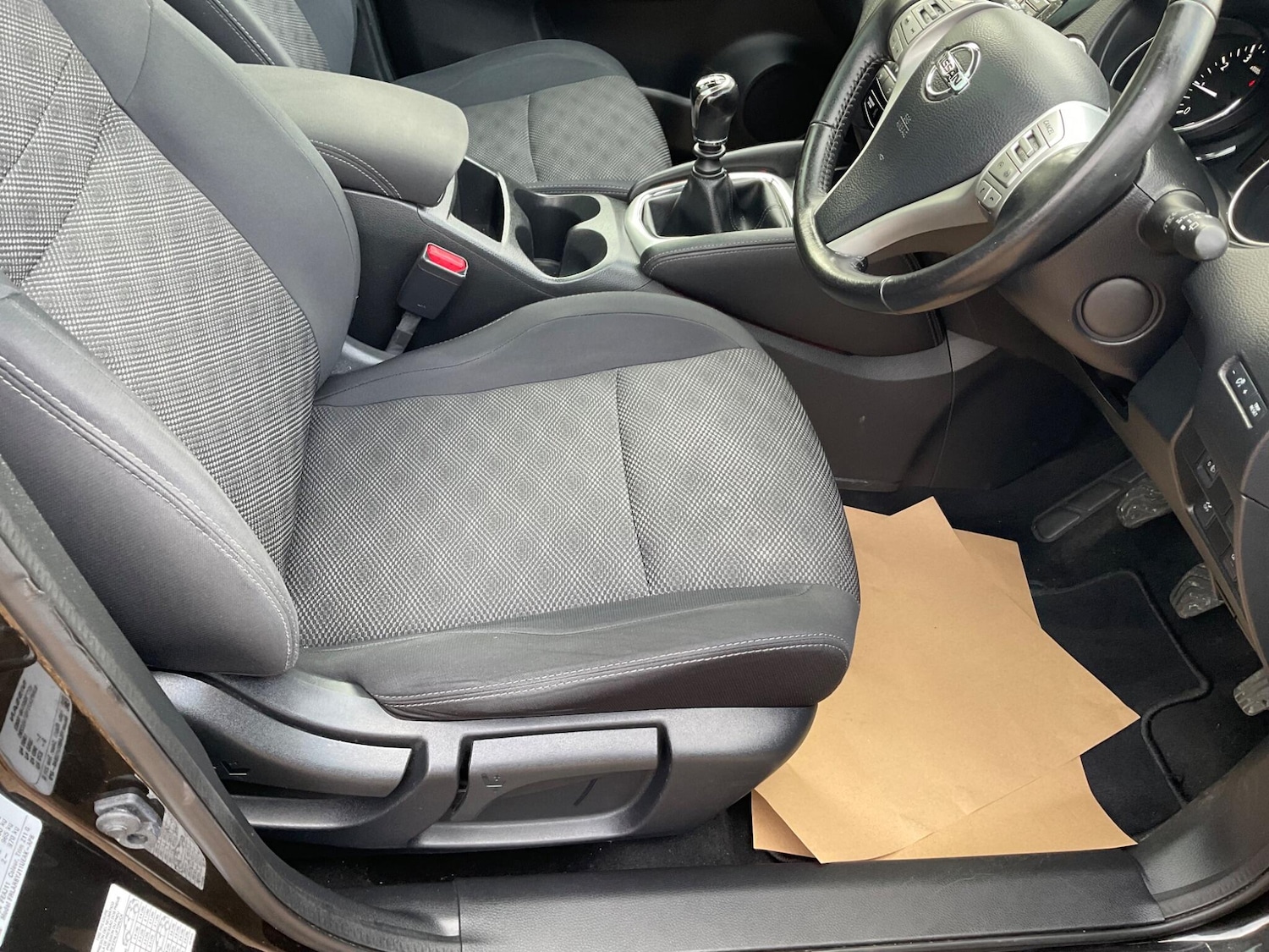 Used Nissan Qashqai 2015 for sale - 76633387: Photo 26