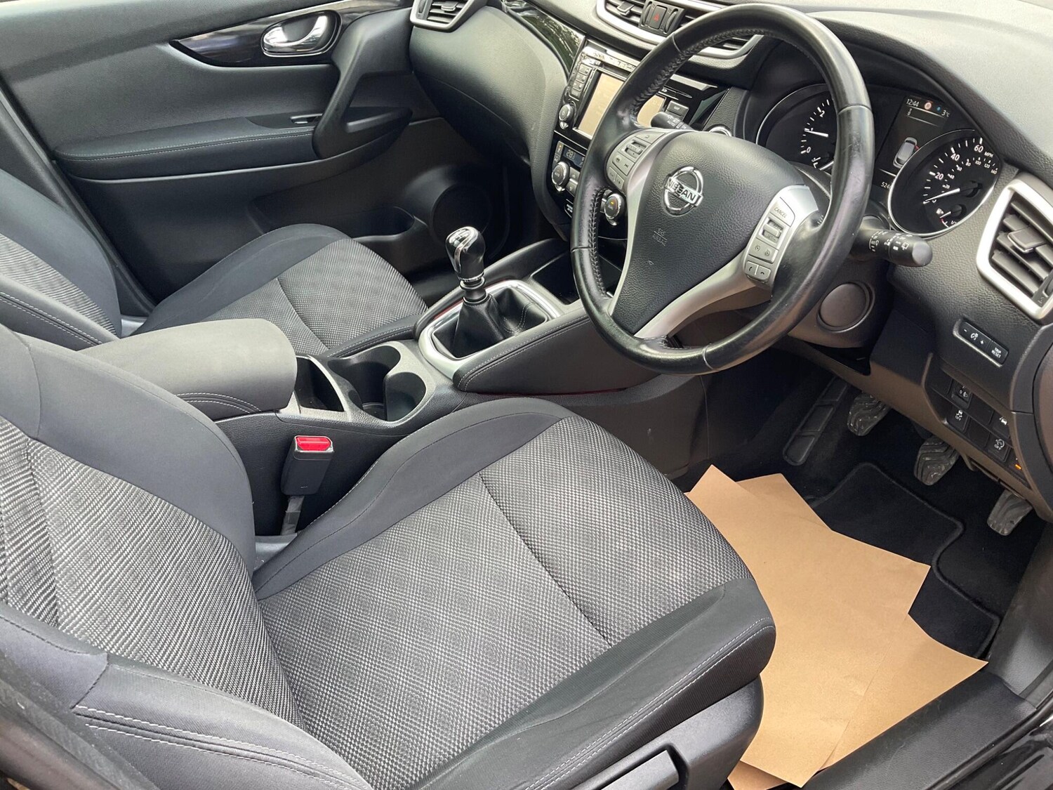 Used Nissan Qashqai 2015 for sale - 76633387: Photo 27