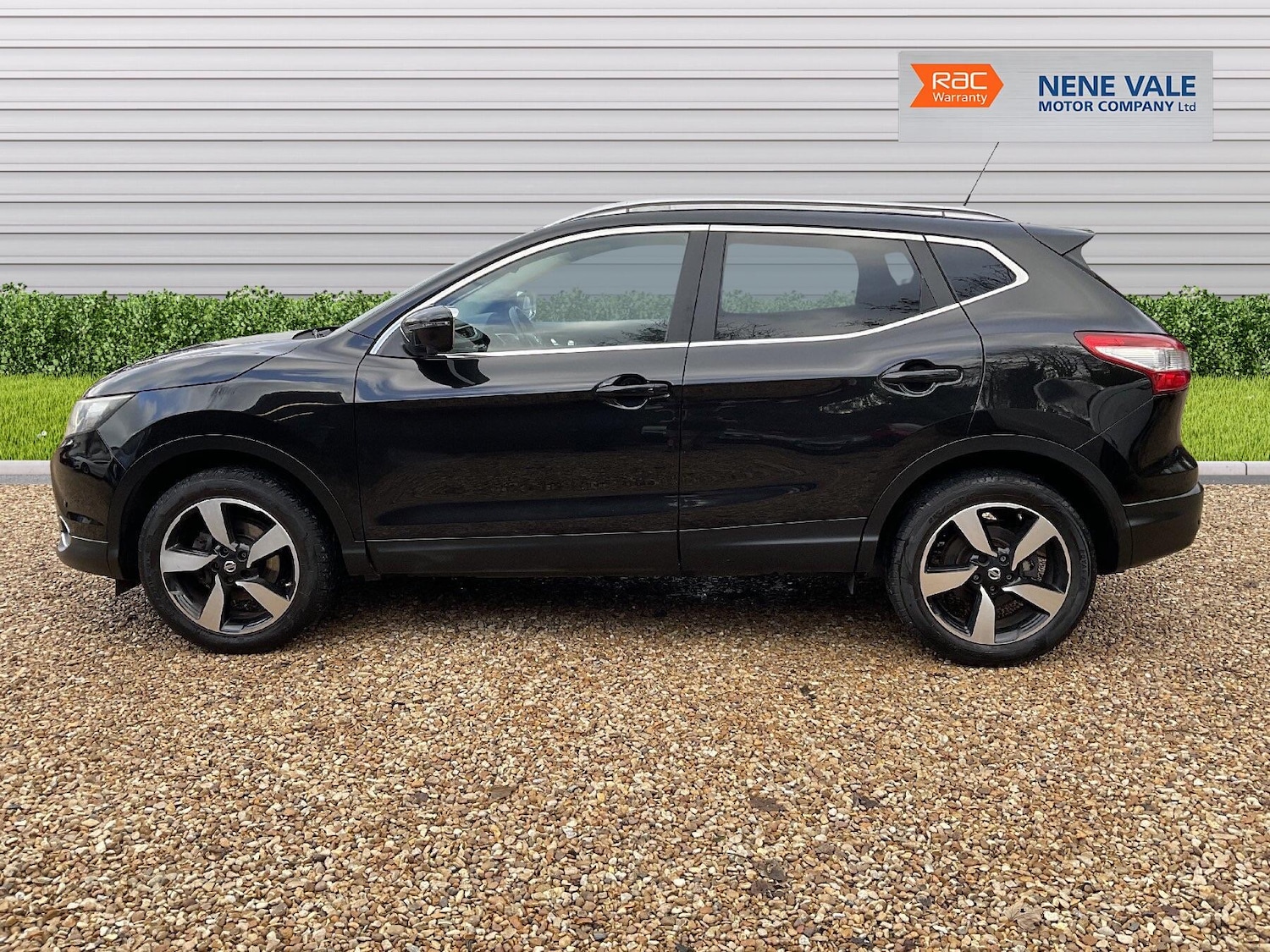 Used Nissan Qashqai 2015 for sale - 76633387: Photo 4