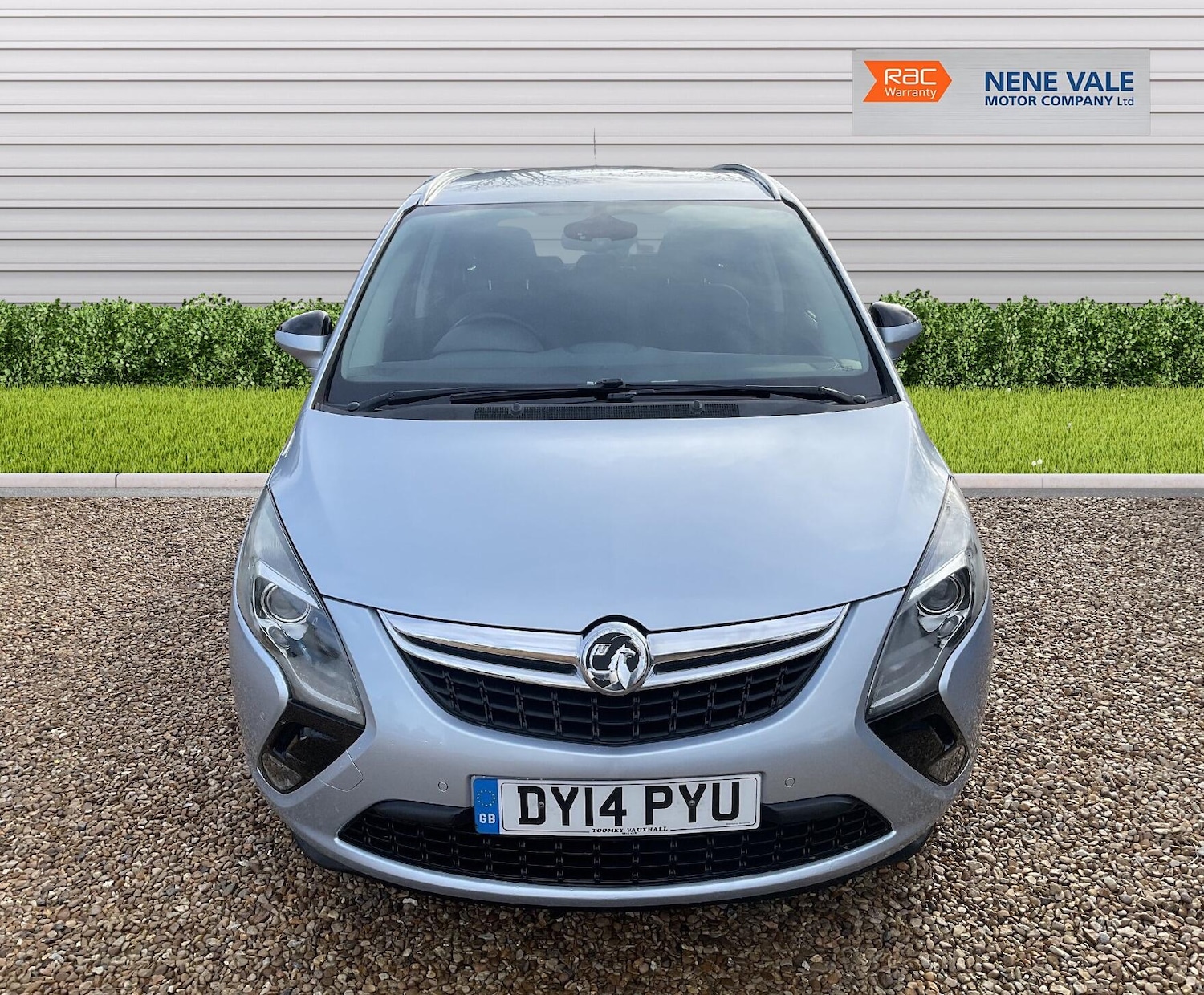 Used Vauxhall Zafira 2014 for sale - 77768431: Photo 2