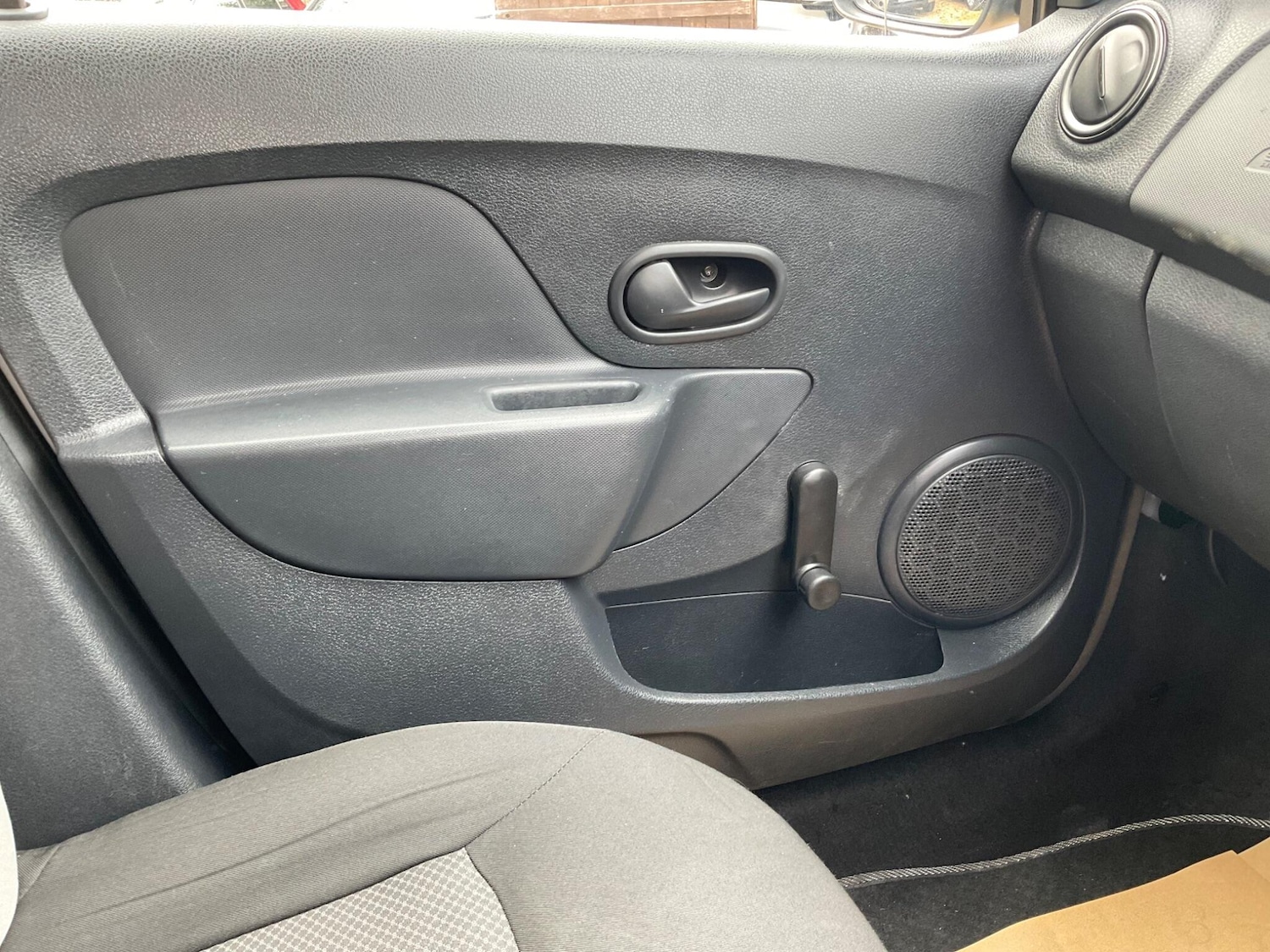 Used Dacia Sandero 2017 for sale - 76562533: Photo 16