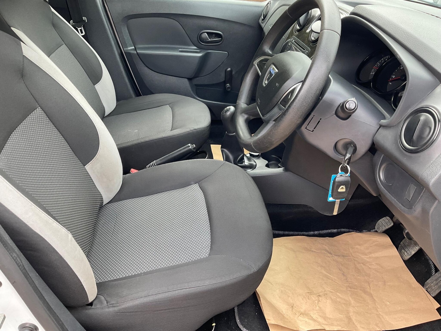 Used Dacia Sandero 2017 for sale - 76562533: Photo 24