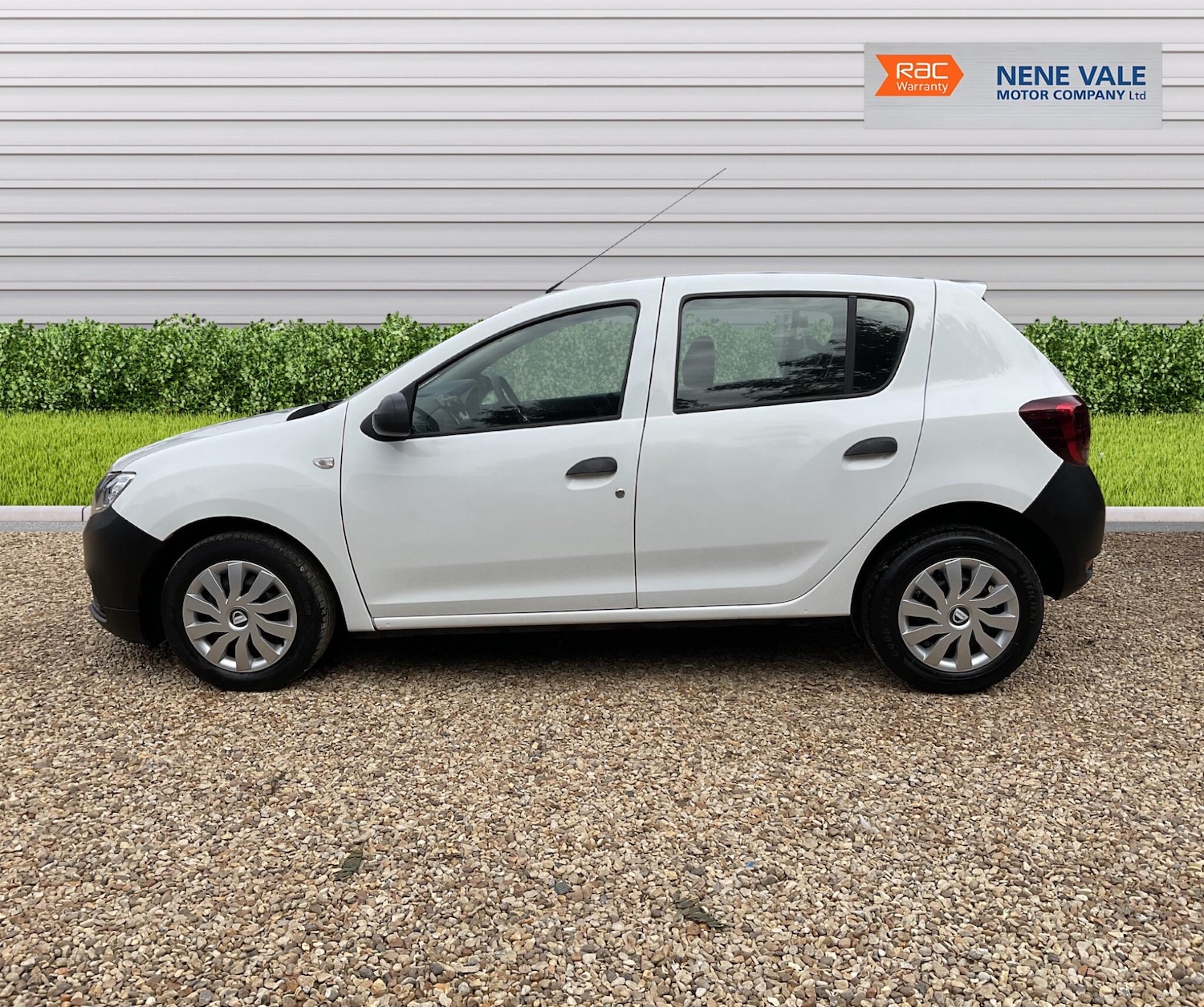 Used Dacia Sandero 2017 for sale - 76562533: Photo 4