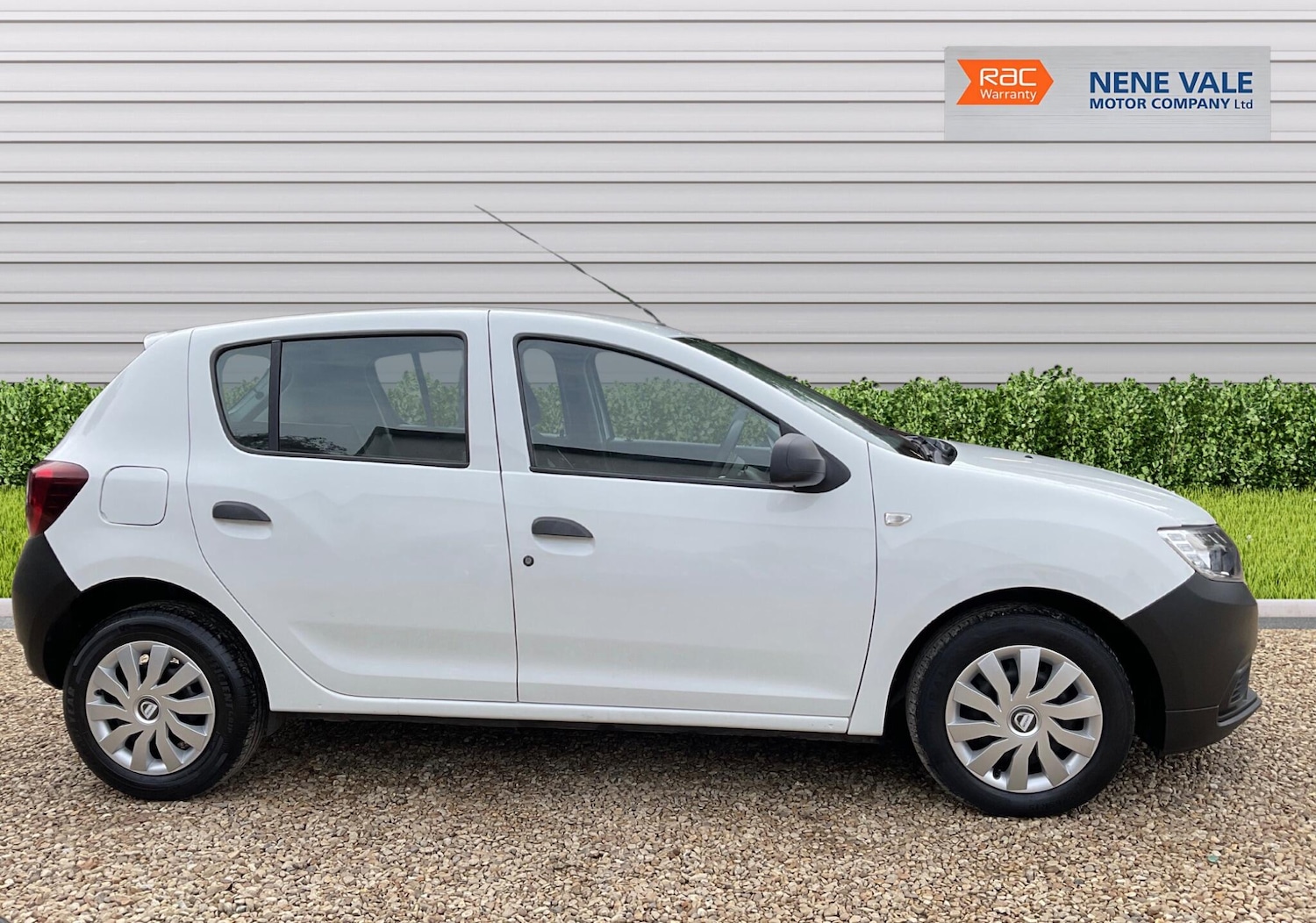Used Dacia Sandero 2017 for sale - 76562533: Photo 8