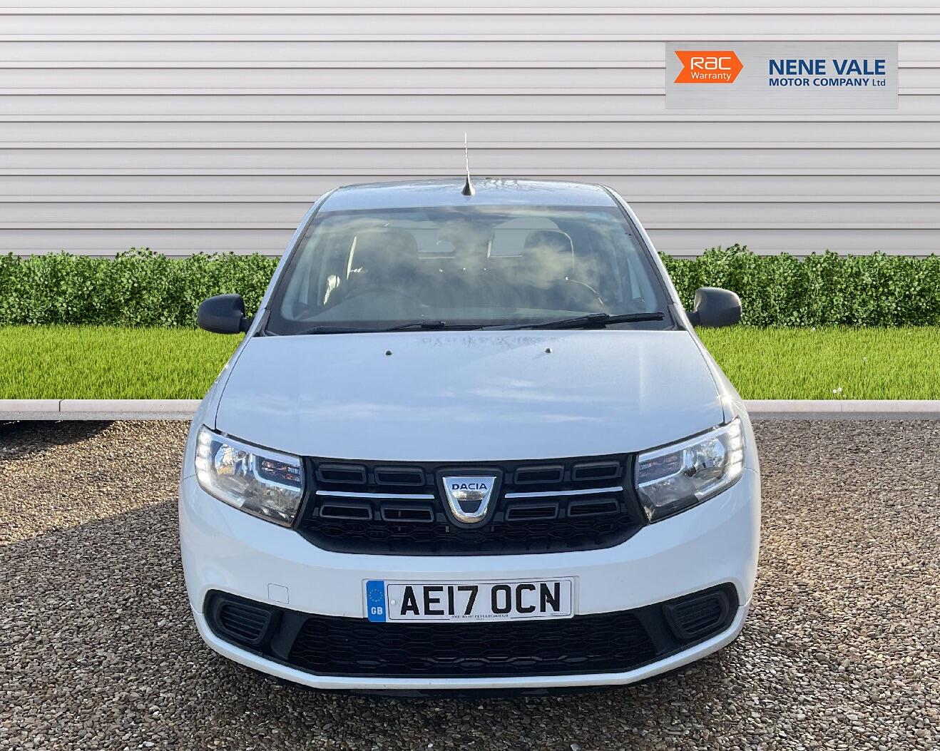 Used Dacia Sandero 2017 for sale - 77119888: Photo 2