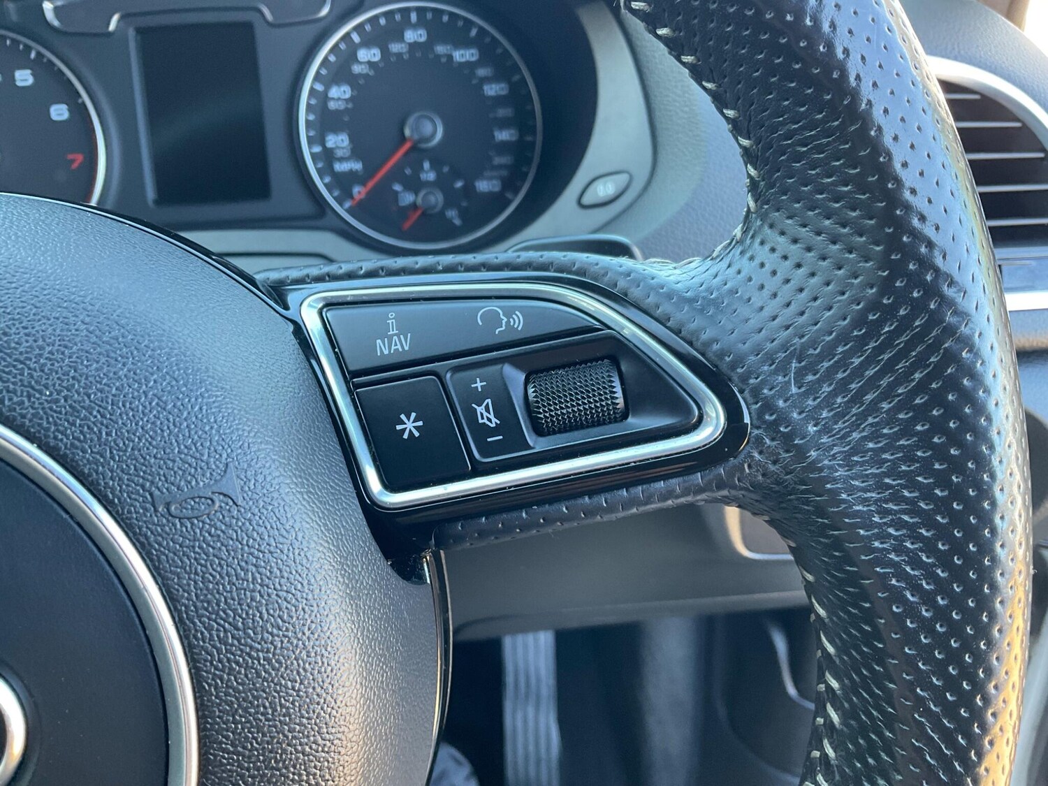 Used Audi Q3 2016 for sale - 78156545: Photo 15