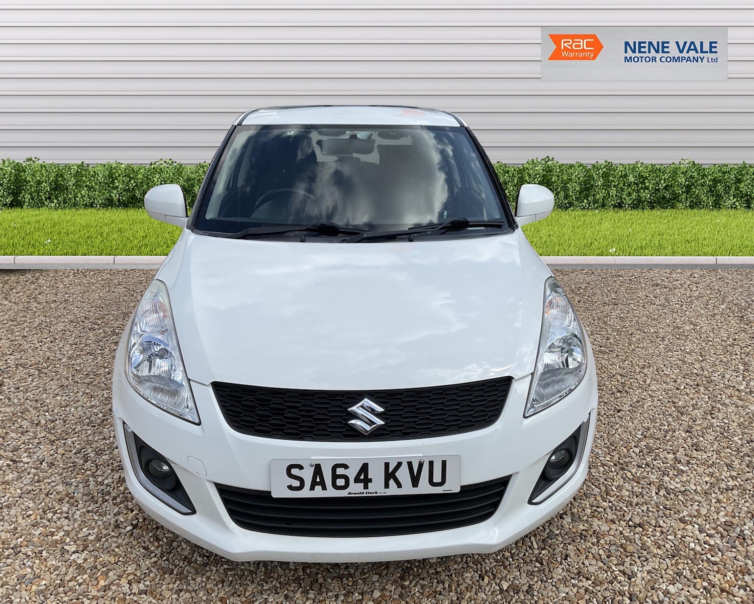 Used Suzuki Swift 2014 for sale - 75916092: Photo 2