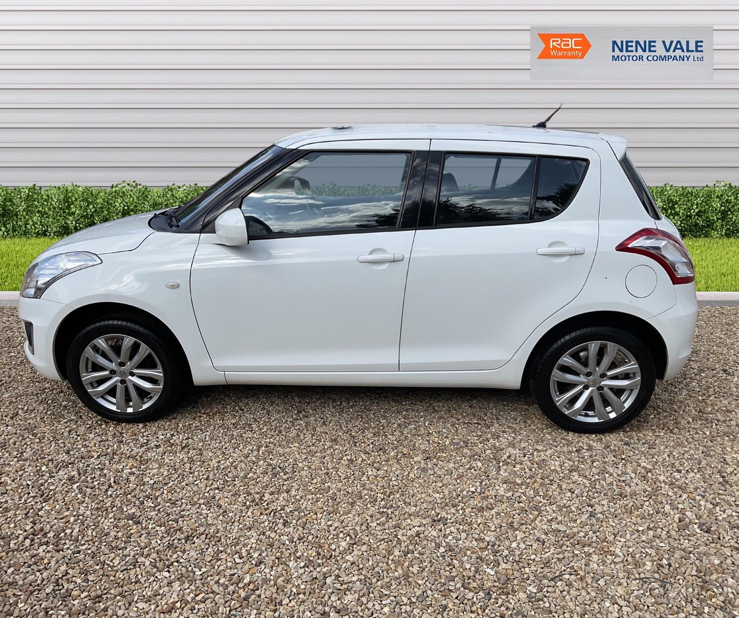Used Suzuki Swift 2014 for sale - 75916092: Photo 4