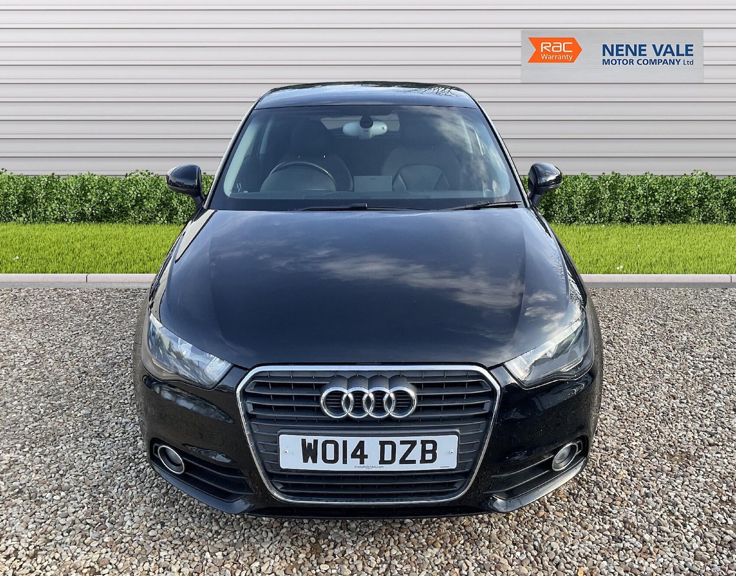 Used Audi A1 2014 for sale - 77738235: Photo 2