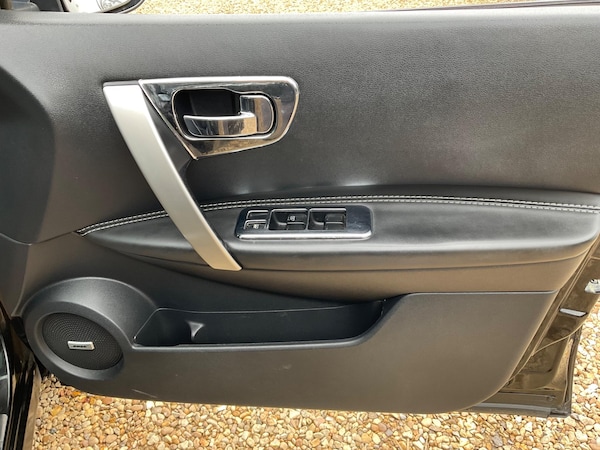 Used Nissan Qashqai 2011 for sale - 76259735: Photo 28