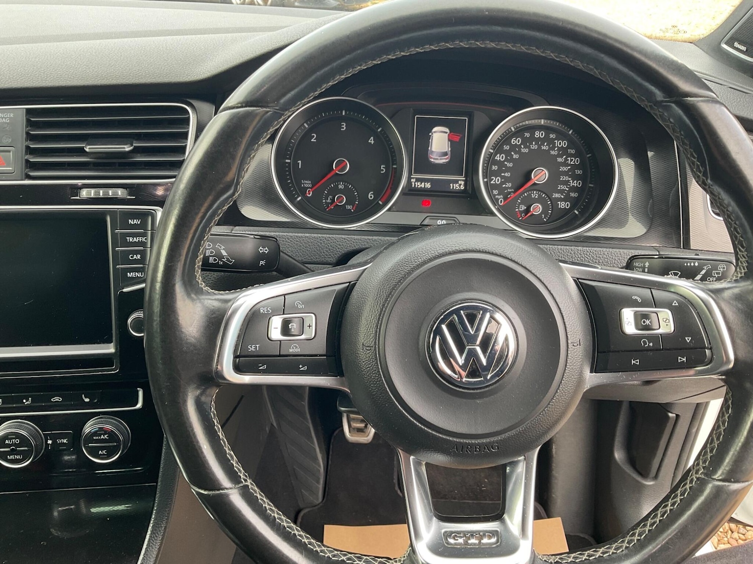 Used Volkswagen Golf 2015 for sale - 77768120: Photo 15