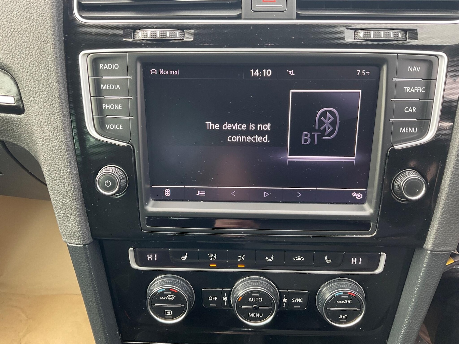 Used Volkswagen Golf 2015 for sale - 77768120: Photo 21