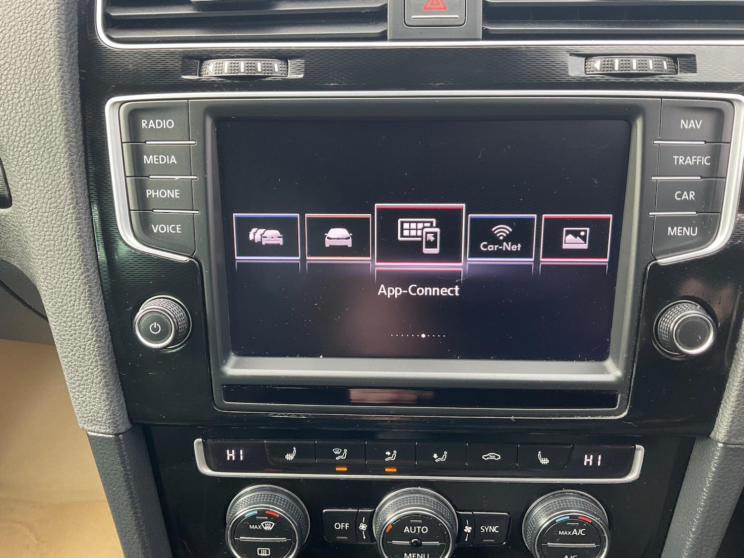 Used Volkswagen Golf 2015 for sale - 77768120: Photo 22