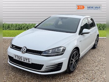 Used Volkswagen Golf 2015 for sale - 77768120: Photo