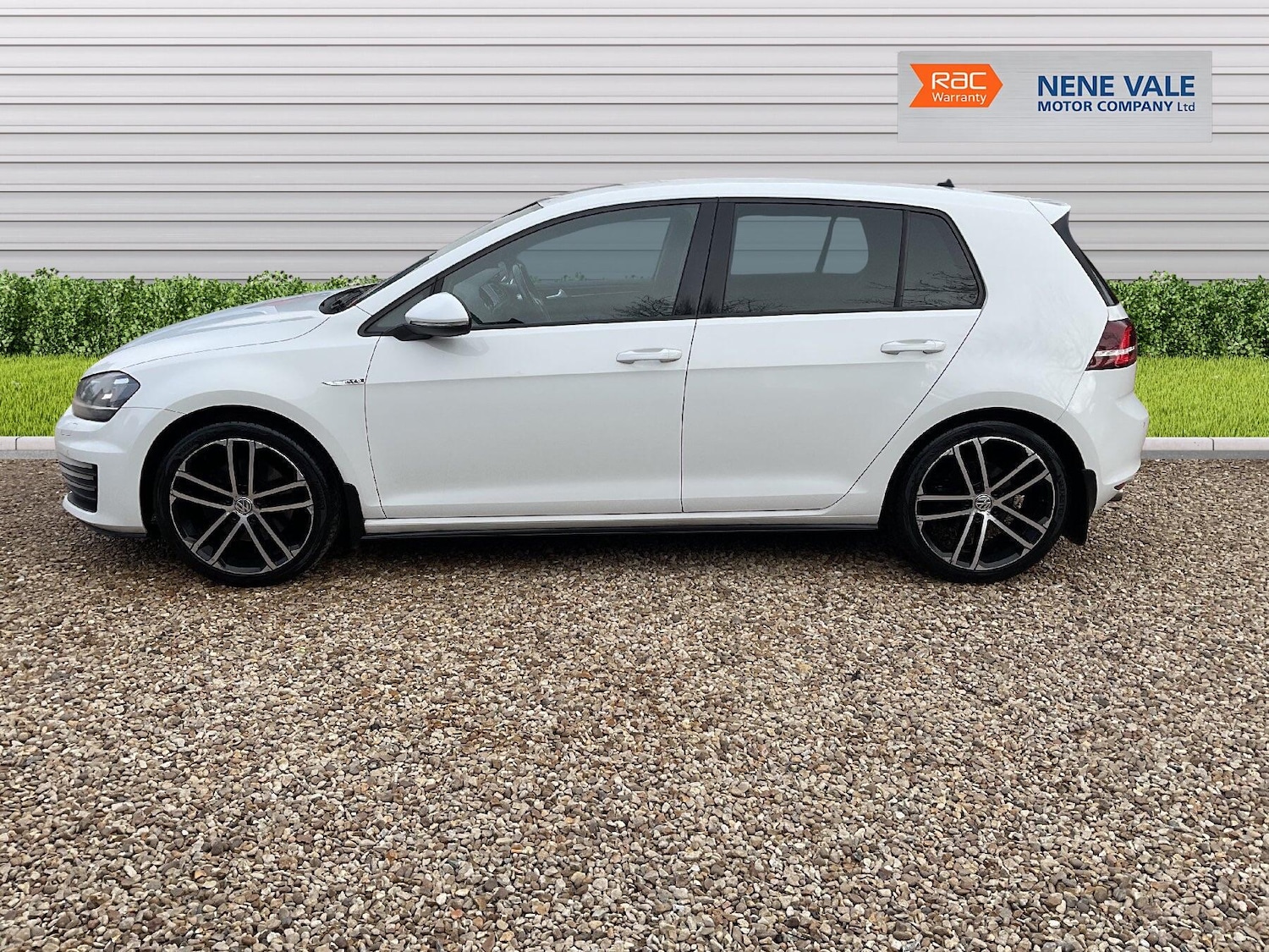 Used Volkswagen Golf 2015 for sale - 77768120: Photo 4