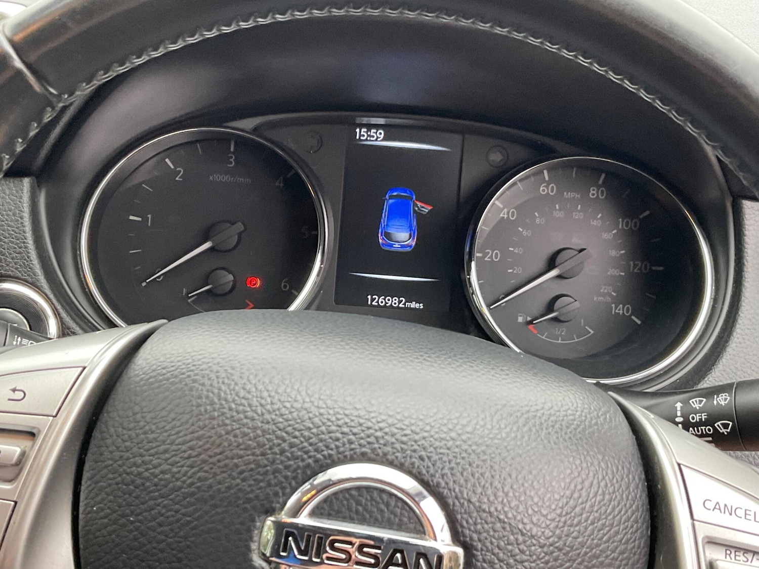 Used Nissan Qashqai for sale - 76886955: Photo 15