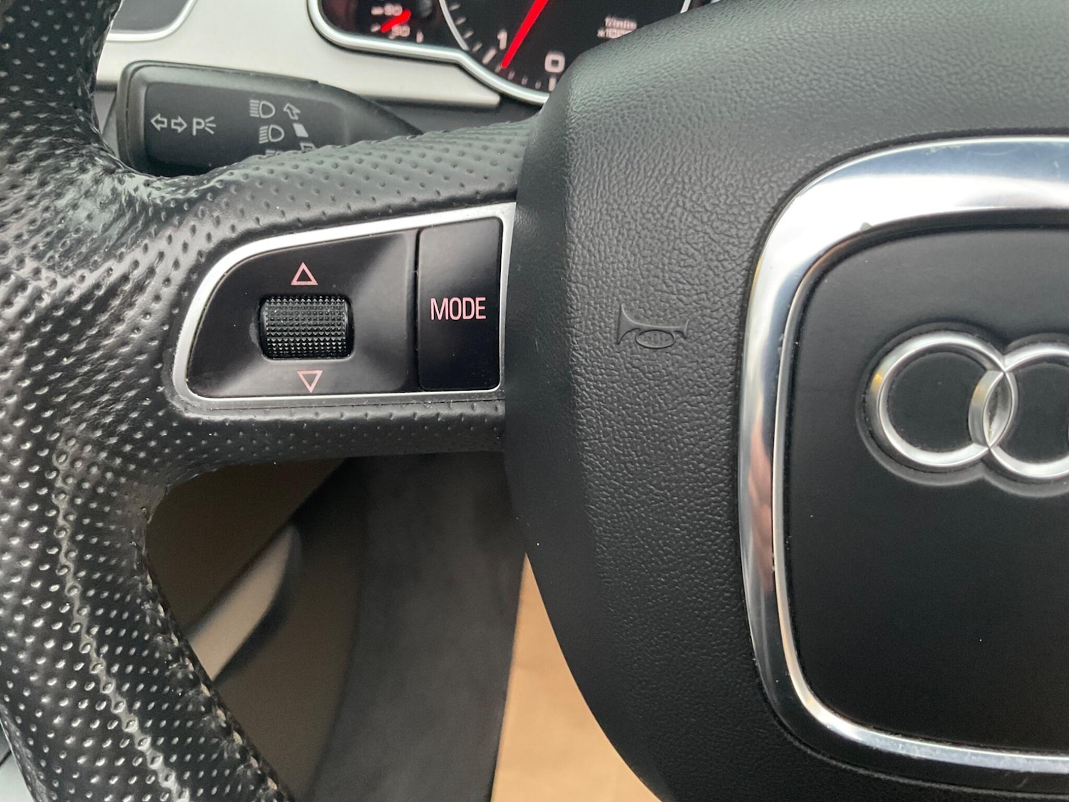 Used Audi A5 2009 for sale - 76886397: Photo 14