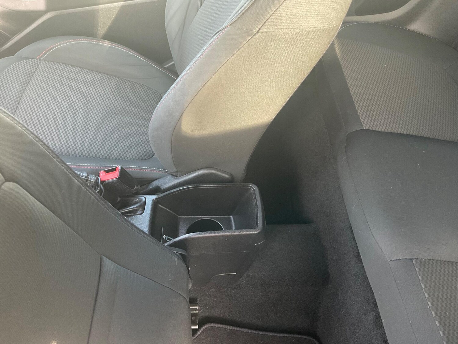 Used Ford Fiesta 2018 for sale - 77893644: Photo 35