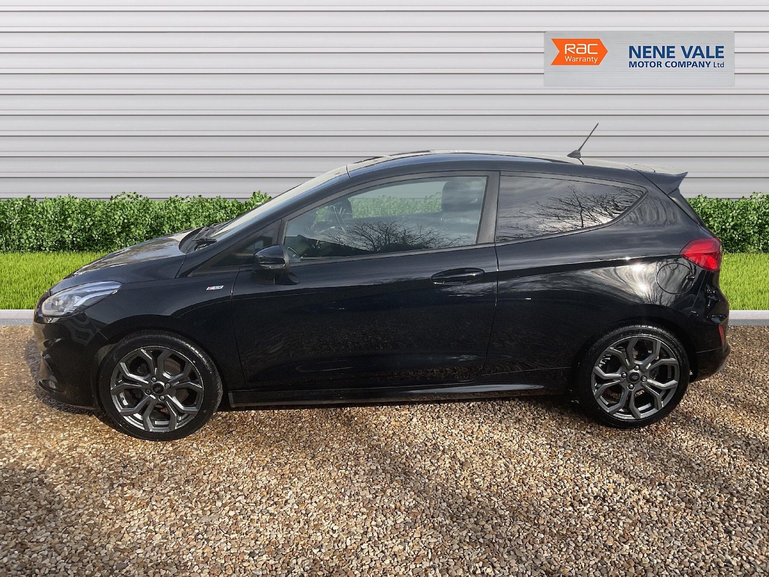 Used Ford Fiesta 2018 for sale - 77893644: Photo 4