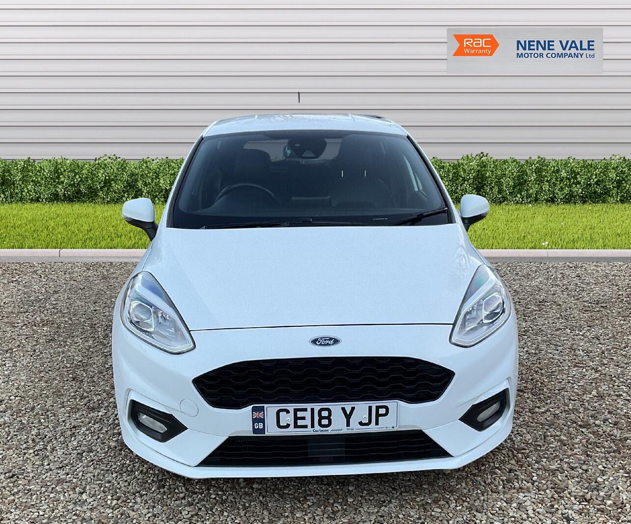 Used Ford Fiesta 2018 for sale - 77229623: Photo 2