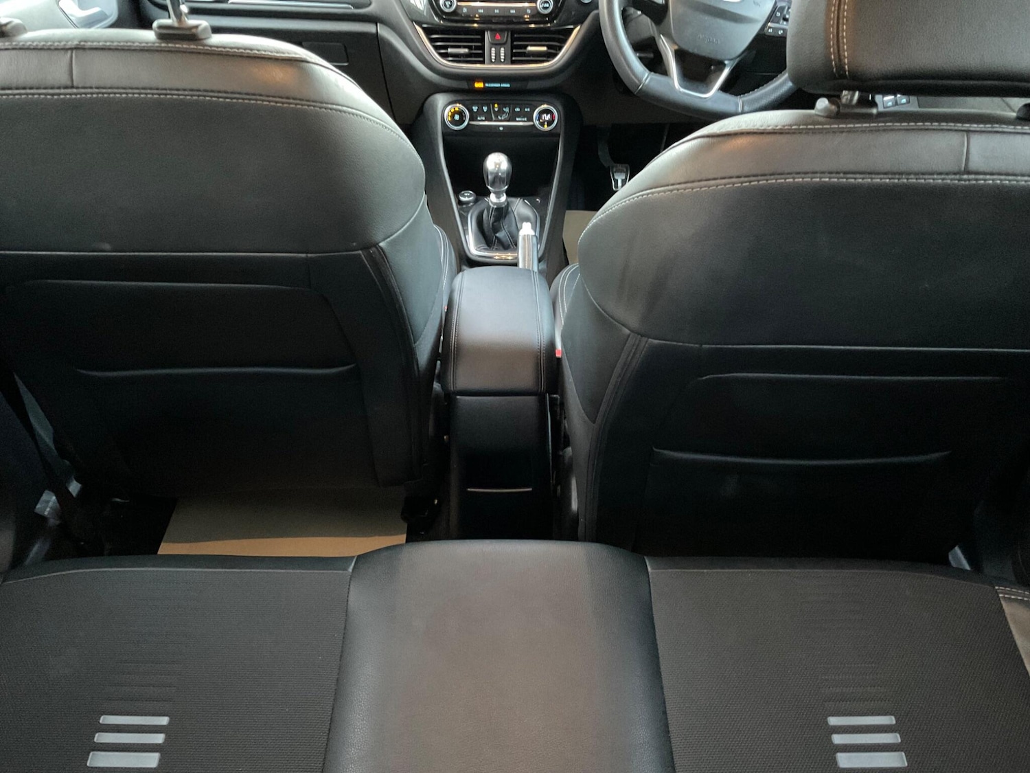 Used Ford Fiesta 2018 for sale - 77229623: Photo 25