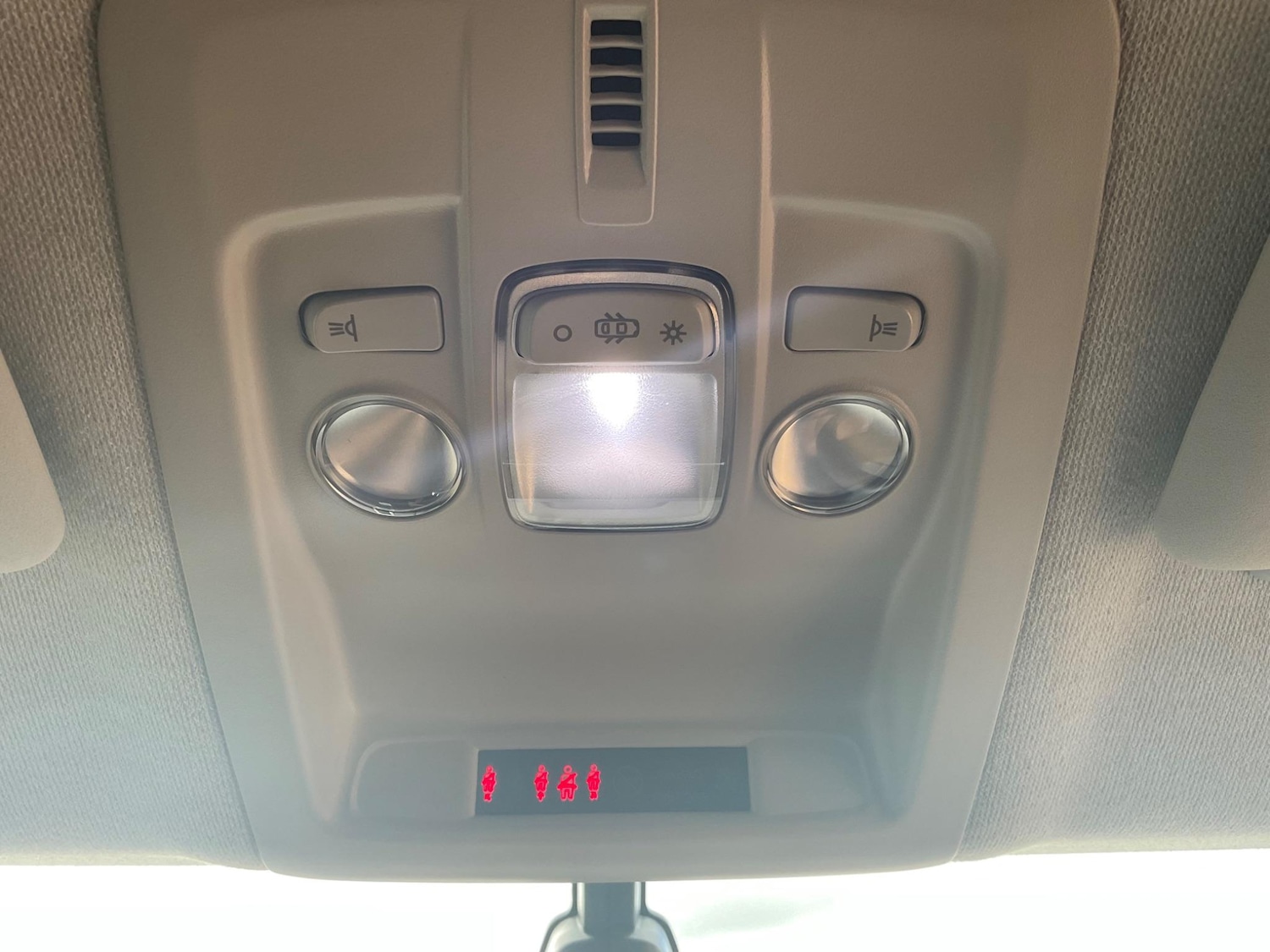 Used Citroen C4 Cactus 2015 for sale - 76887481: Photo 16