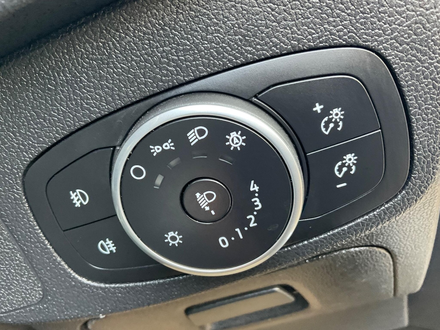 Used Ford Focus 2019 for sale - 78048034: Photo 11