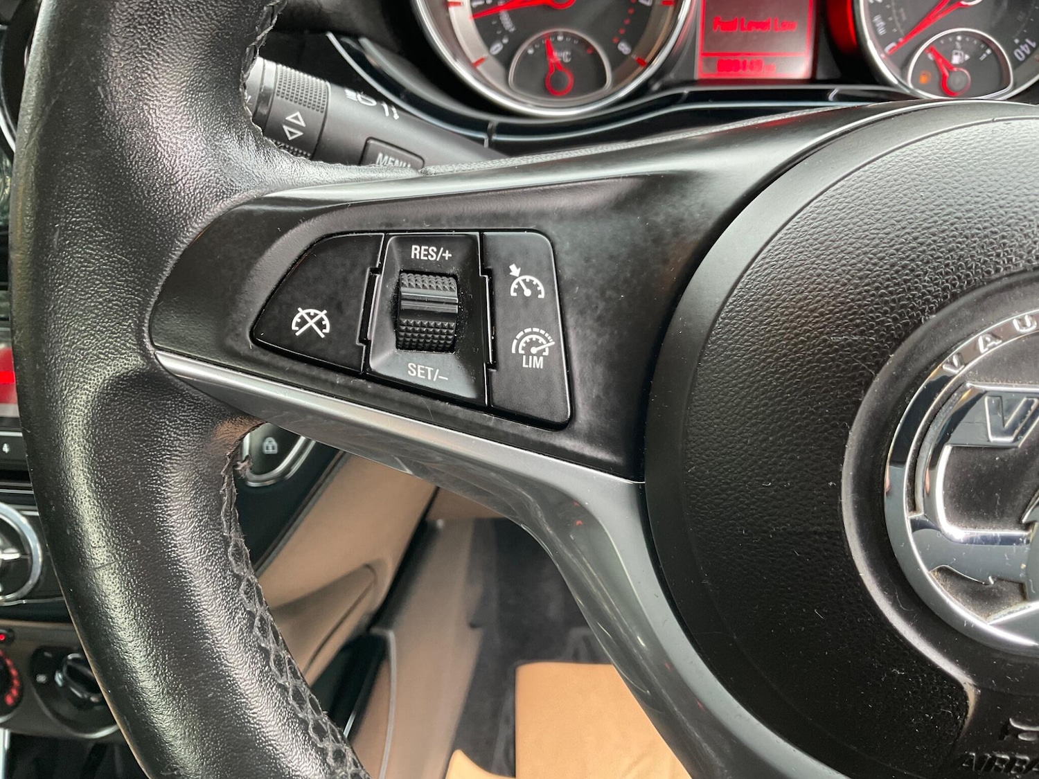 Used Vauxhall ADAM 2015 for sale - 76259958: Photo 13