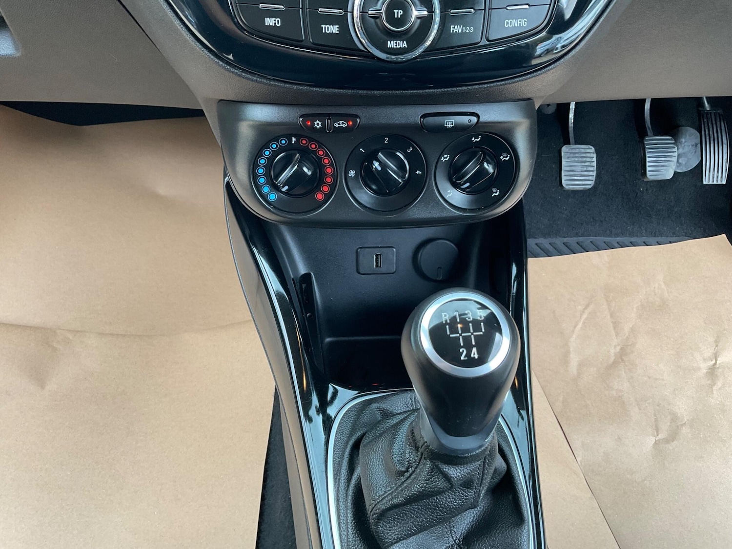 Used Vauxhall ADAM 2015 for sale - 76259958: Photo 23