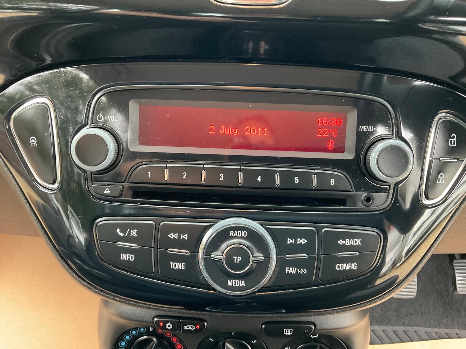 Used Vauxhall ADAM 2015 for sale - 76259958: Photo 27