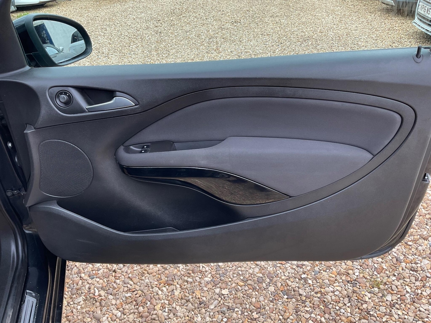 Used Vauxhall ADAM 2015 for sale - 76259958: Photo 9