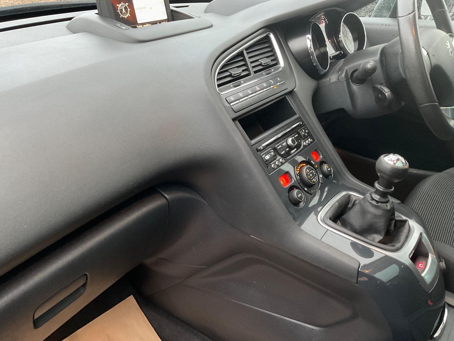 Used Peugeot 5008 2014 for sale - 76926518: Photo 36