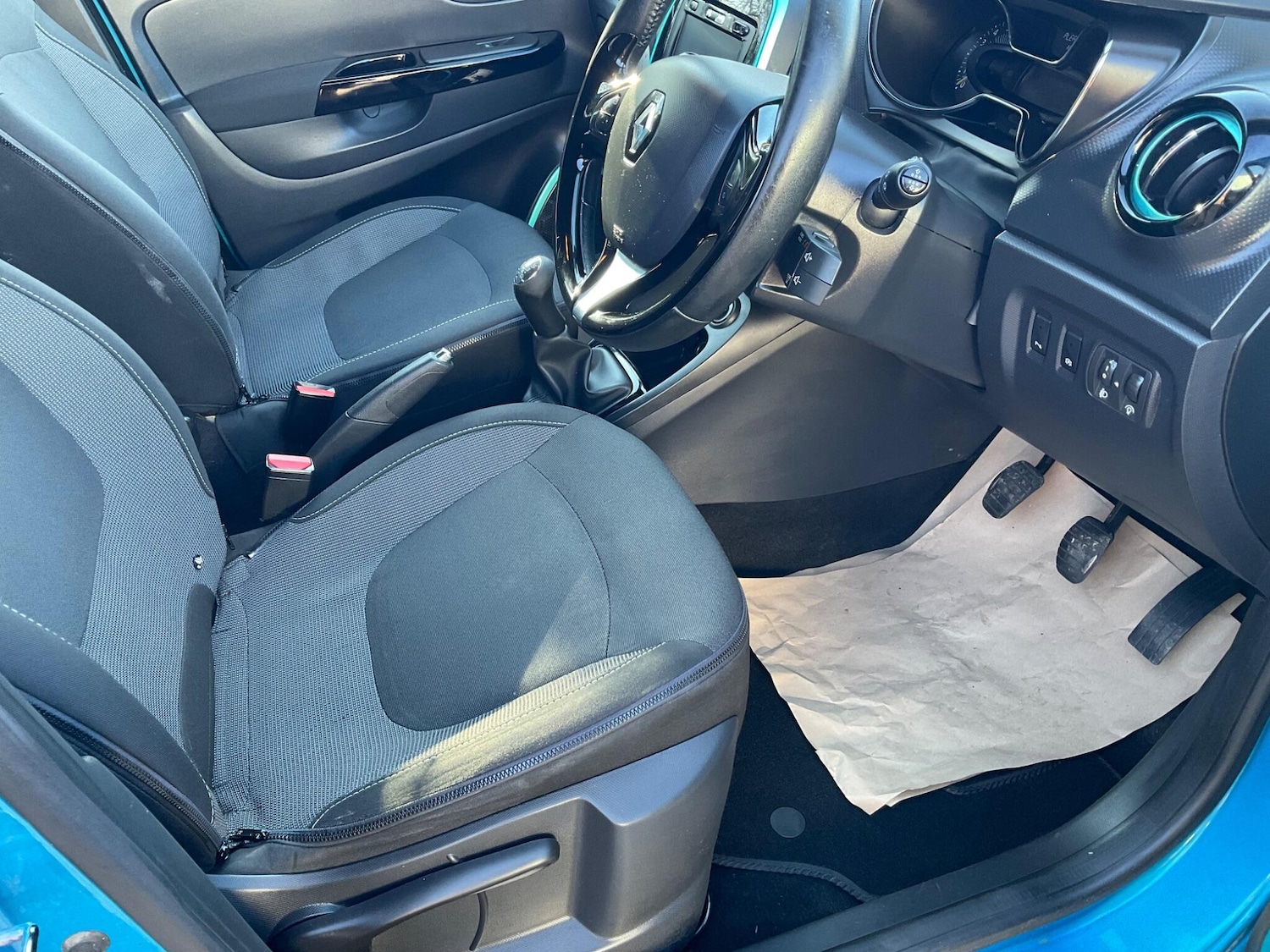 Used Renault Captur 2014 for sale - 77940241: Photo 9