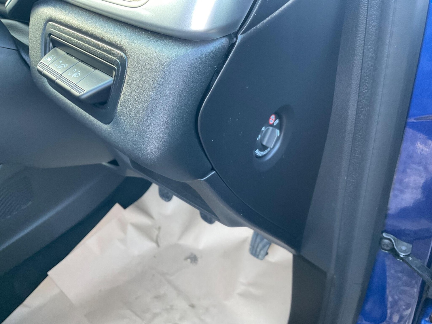 Used Renault Captur for sale - 77853352: Photo 13